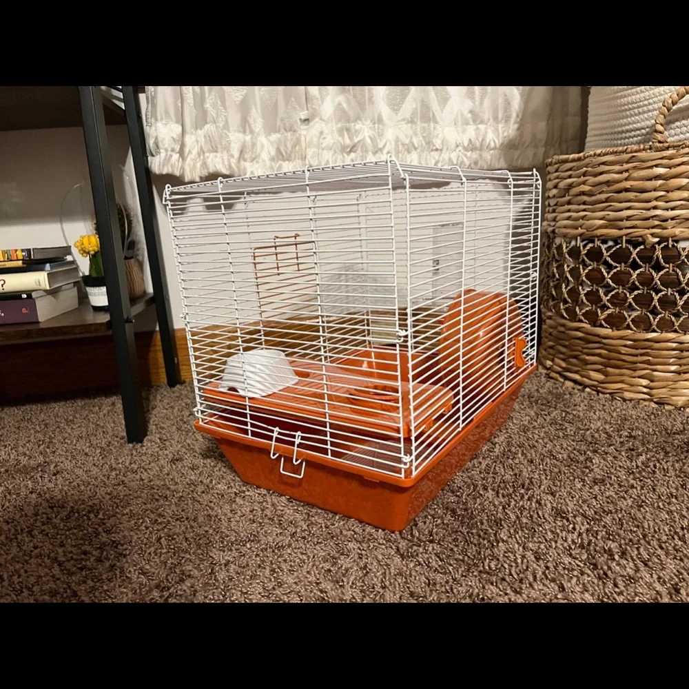 Miss Hollow Hamster Cage